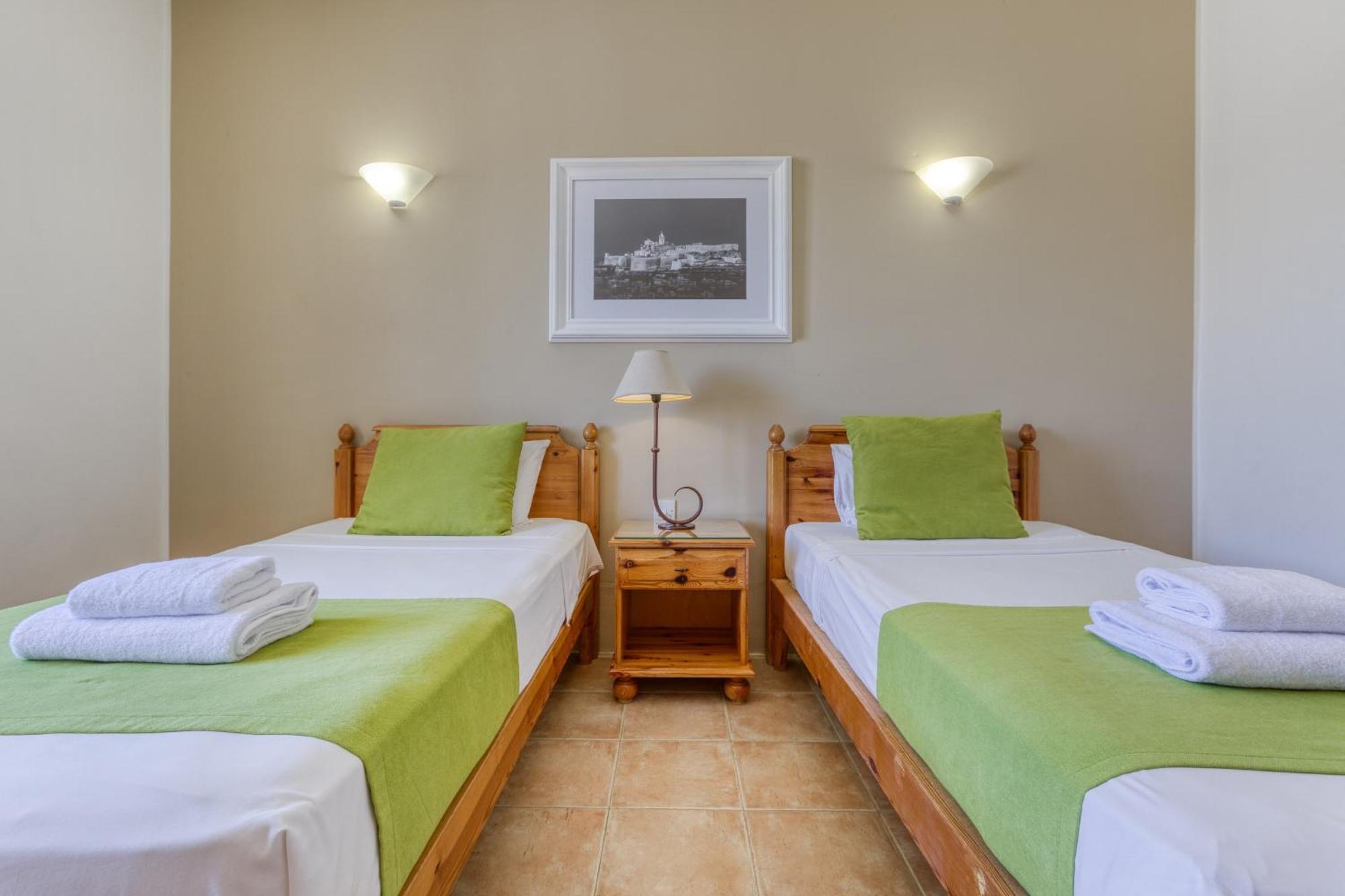 Ta Frenc Apartments Għasri Екстериор снимка
