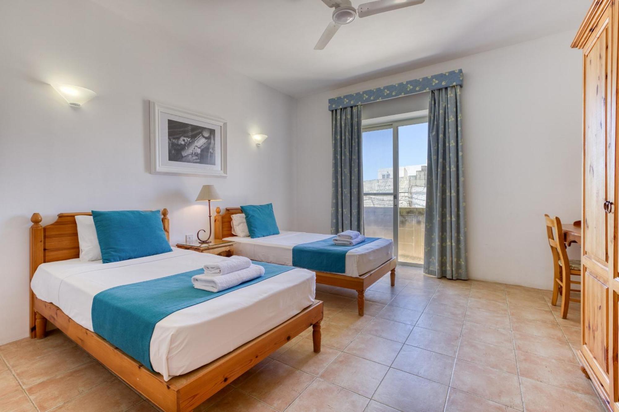 Ta Frenc Apartments Għasri Екстериор снимка